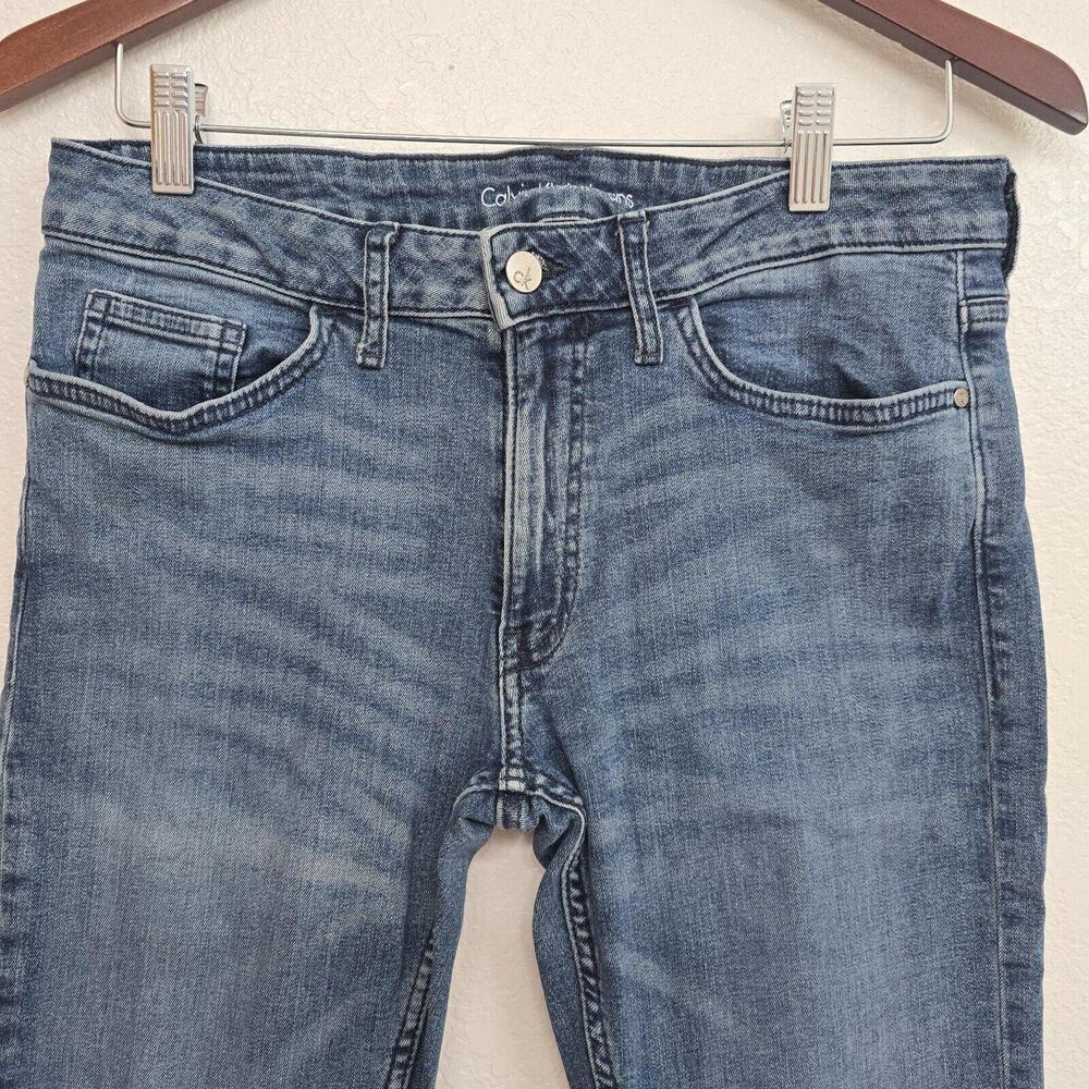 Calvin Klein Jeans Women's Size 6 Blue Mid-Rise Slim Boyfriend Denim 28" Inseam - Picture 4 of 8